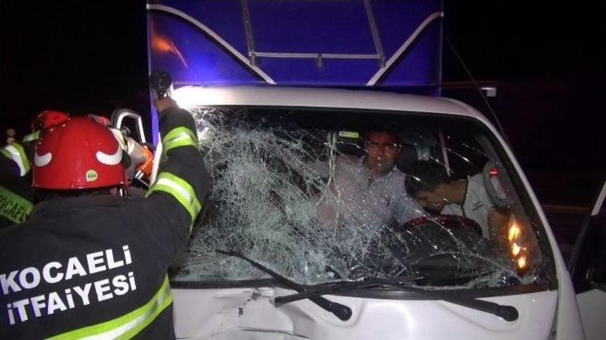 Tem Otoyolu&rsquo;nda Zincirleme Kaza: 5 Yaralı