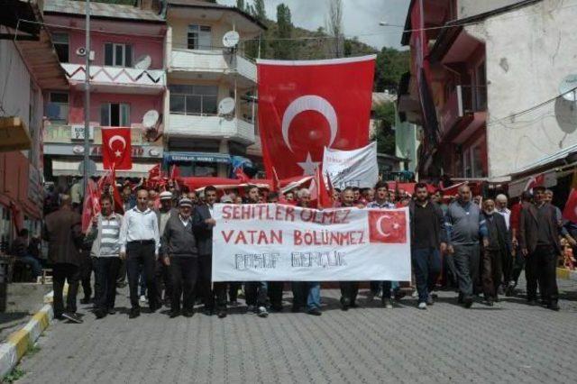 Posof'ta 'teröre Lanet' Yürüyüşü