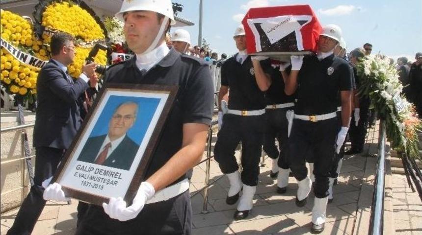 Demirel&rsquo;i Devletin Zirvesi Uğurladı