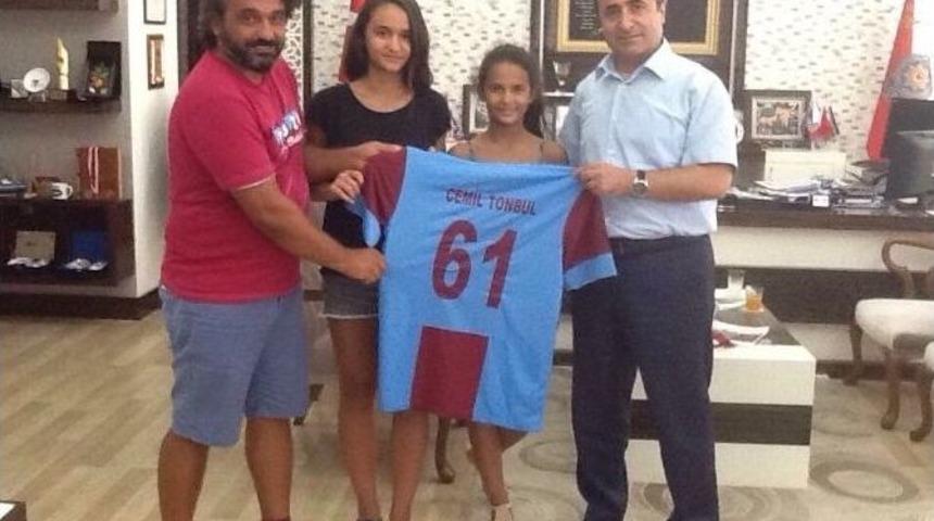Bayar Spor Akademisi&rsquo;nden, Emniyet M&uuml;d&uuml;r&uuml; Tonbul&rsquo;a Ziyaret