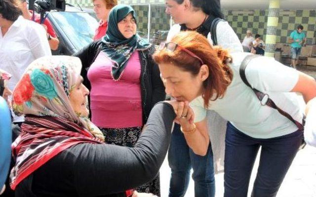 Taha nın Evinde G&ouml;zyaşı Dinmiyor, Kayıpların Aranması S&uuml;rd&uuml;r&uuml;l&uuml;yor (2) 1