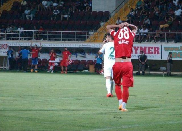 Balıkesirspor'da Muğdat'a Destek