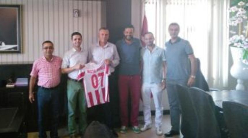 Manavgatspor Y&ouml;netimi Kaymakam G&uuml;nl&uuml;&rsquo;y&uuml; Ziyaret Etti