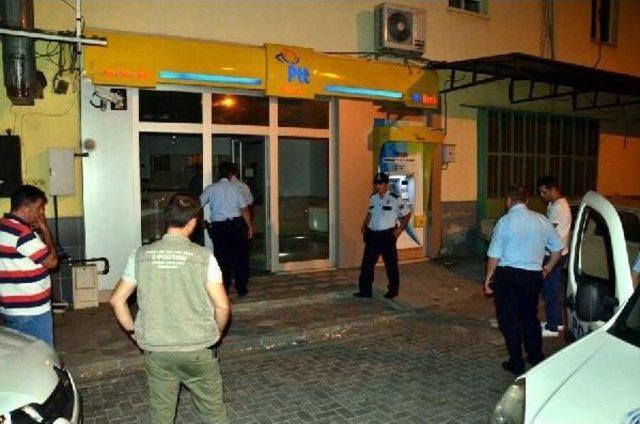 Ptt Bank tan Hırsızlık Yapmak Isterken Suçüstü Yakalandı 2