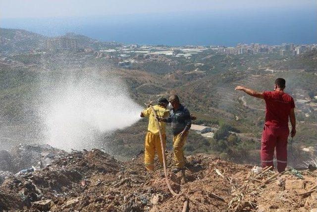 Alanya’da Çöplük Yangını