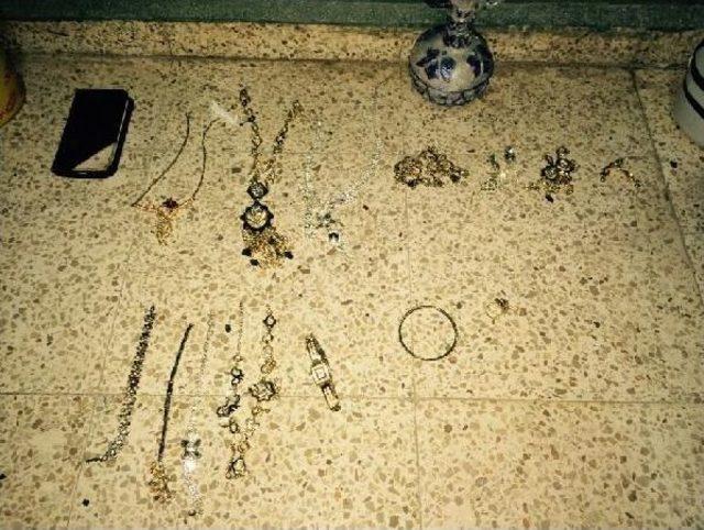 Suriye Sınırında Tarihi Eserle Yakalandılar 3