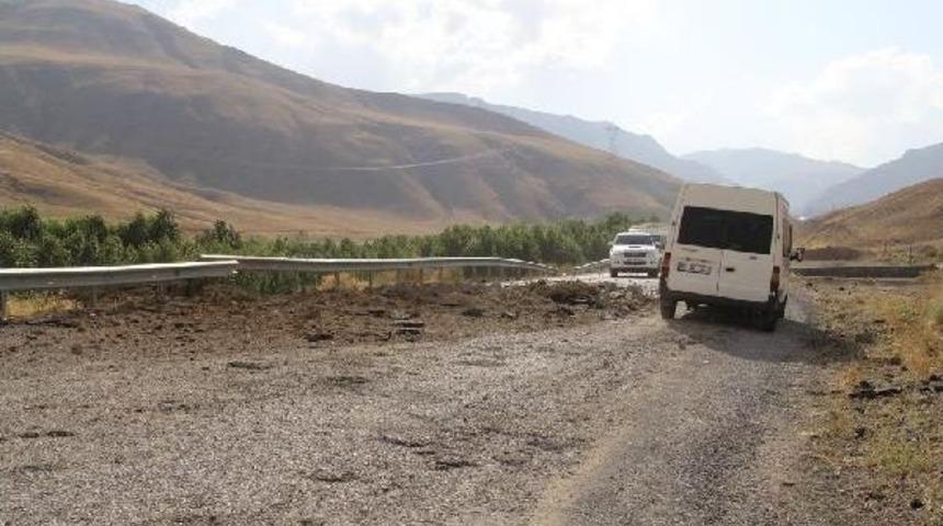 Başkale'de Askeri Araca Mayınlı Saldırı