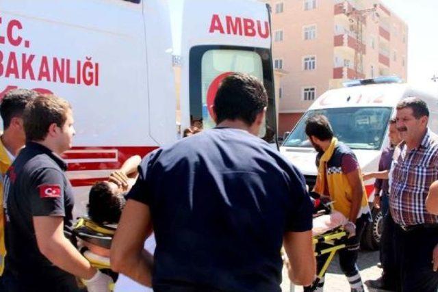 Ceylanpınar da Motosikletler Çarpıştı, Sürücüler Yaralandı 1