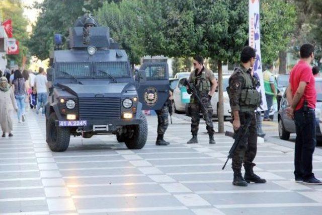 Şanlıurfa&rsquo;Da Savaşa Karşı Imza Kampanyası 1