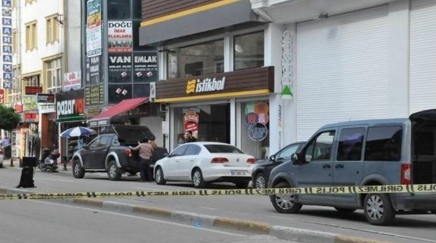 Van&rsquo;da Ş&uuml;pheli Ara&ccedil; Alarmı