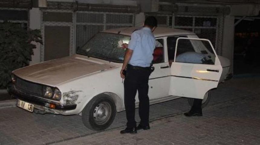 Şanlıurfa'da Park Halindeki Otomobil Kurşunlandı