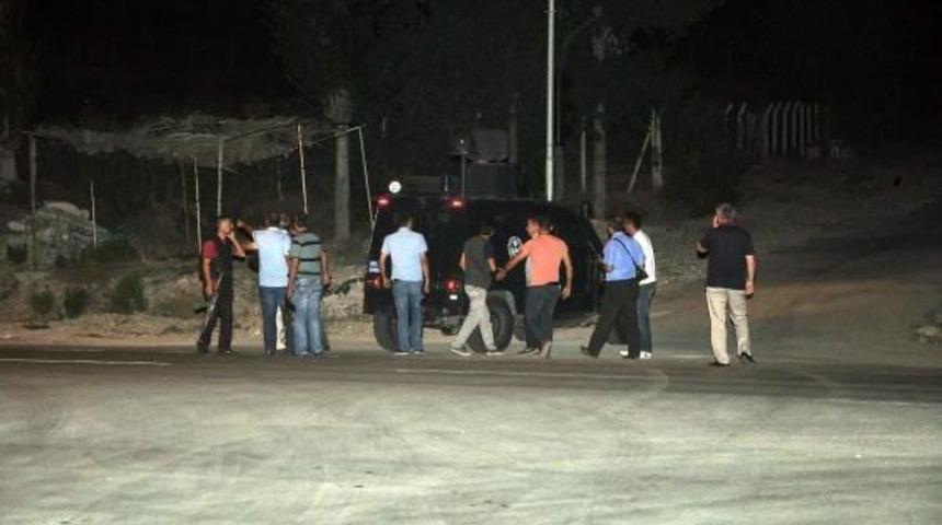 Osmaniye'de Zırhlı Polis Aracına Saldırı