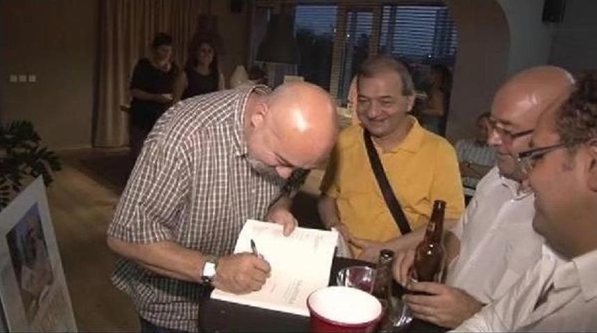 Osman Şenkul'un Yeni Kitabı "parahistoria" I&ccedil;in Kutlama Yemeği Yapıldı