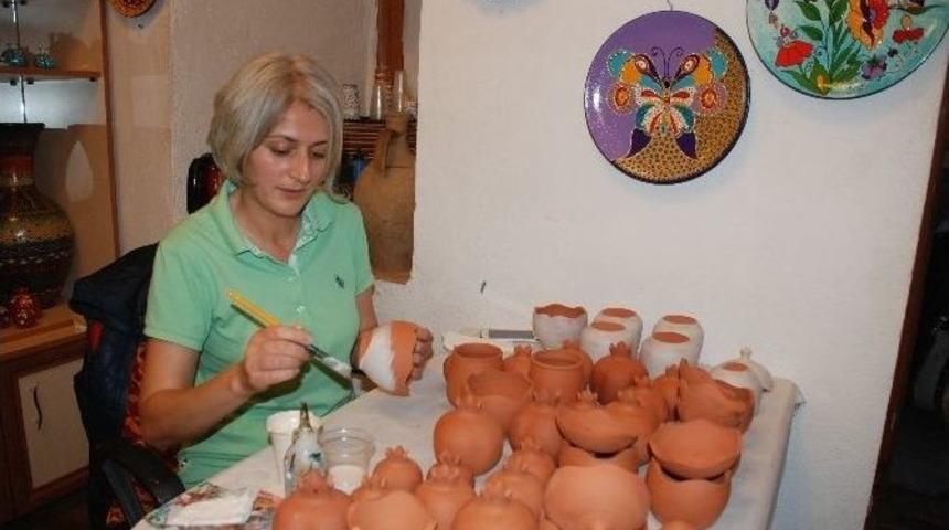 Tokat&rsquo;ta &Ccedil;&ouml;mlek Boyama Sanatı Yaşatılmaya &Ccedil;alışılıyor