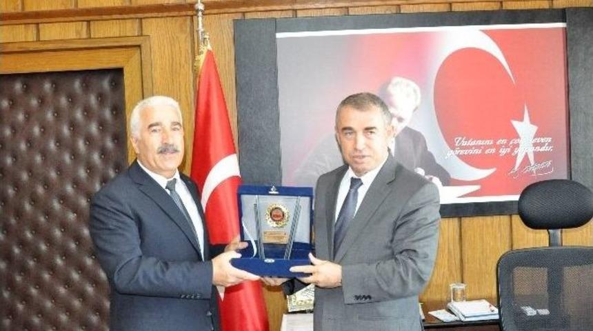 K&ouml;rfez&rsquo;de Kiraz Yetiştiriciliğine Ergaz&bluepet Desteği