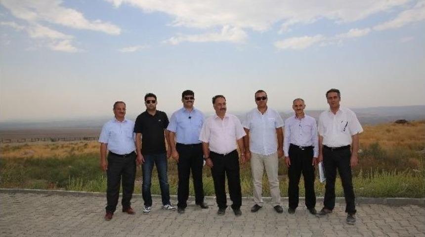 Rekt&ouml;r Yılmaz Altyapı &Ccedil;alışmalarını İnceledi