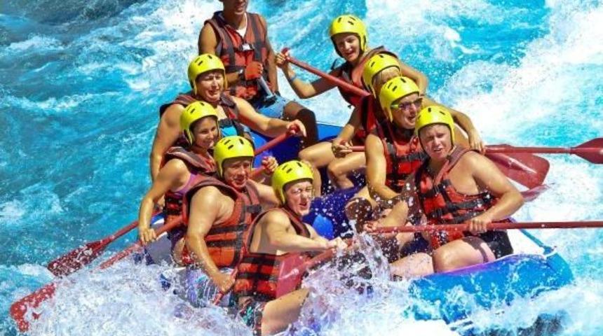 K&ouml;pr&uuml;l&uuml; Kanyon'da Rafting Adrenalini
