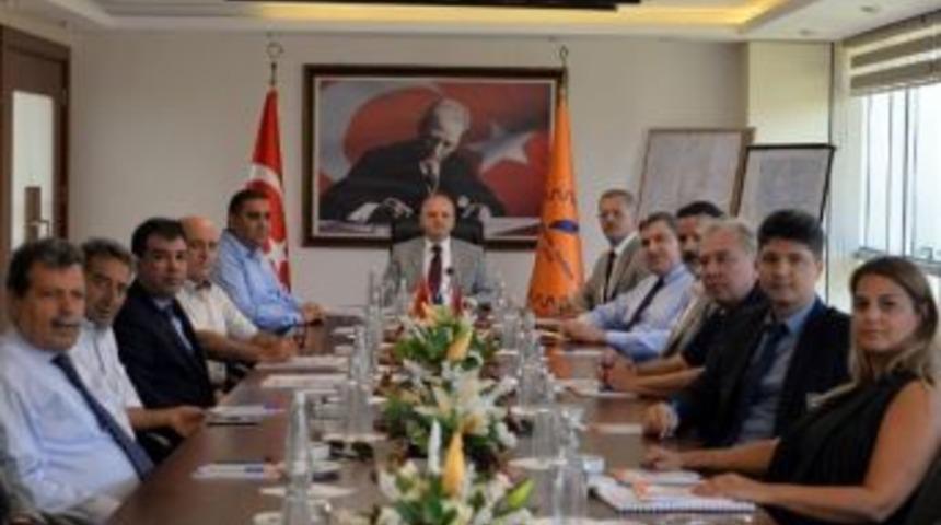 Vali &Ccedil;akacak: "istihdama Katkı Veren Yatırımları Destekleyeceğiz"