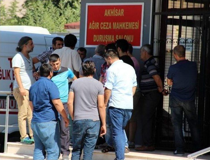 Şehit Madenci Eşi Hastaneye Kaldırıldı G2