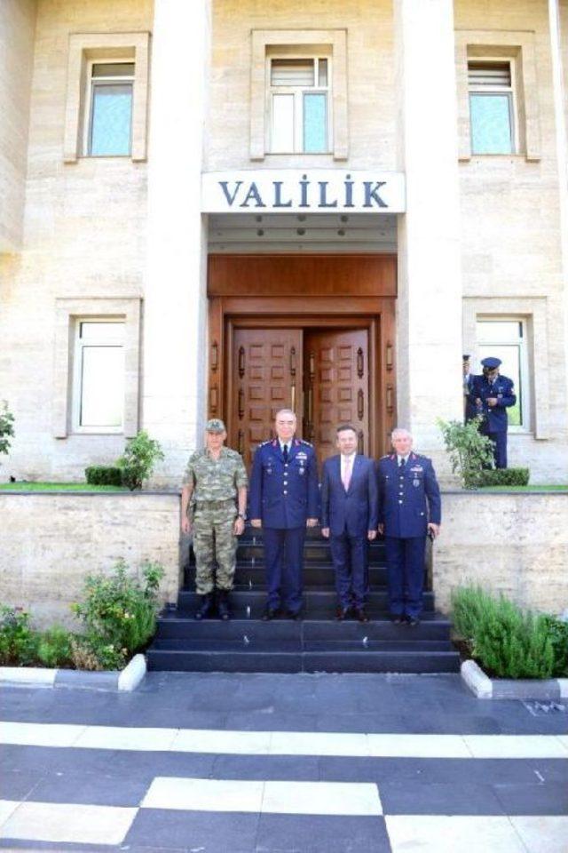 Hava Kuvvetleri Komutanı Orgeneral Abidin Ünal, Vali Aksoy'u Ziyaret Etti