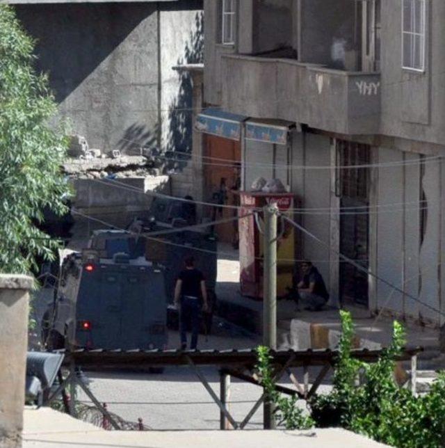 Silopi'de Zırhlı Araca Bombalı Tuzak: 4 Polis Yaralı