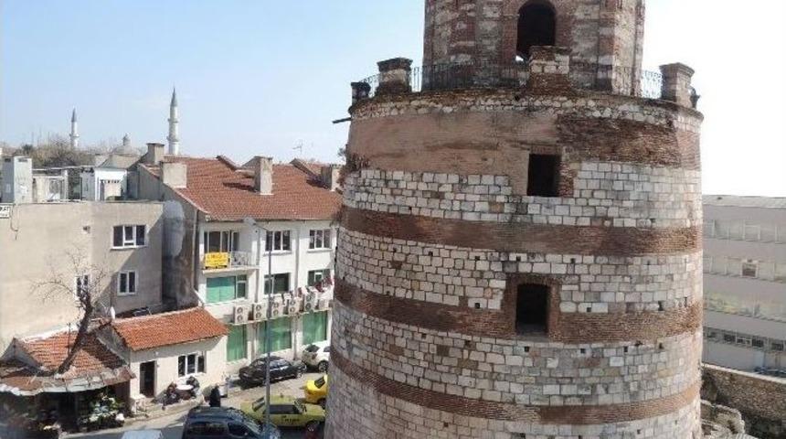 &rsquo;makedon Kulesi&rsquo; İle &rsquo;eski Vali Konağı&rsquo; Devir Teslim T&ouml;reni Ger&ccedil;ekleşti