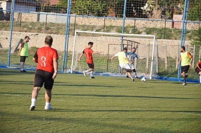 Seyitgazi Belediyesi Futbol Turnuvası Başladı