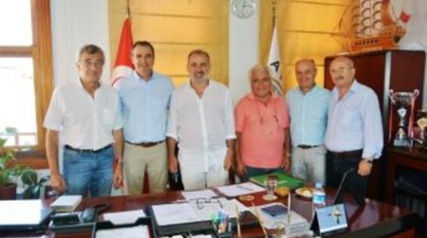 Midilli Belediye Başkanından Başkan Gen&ccedil;er&rsquo;e Ziyaret