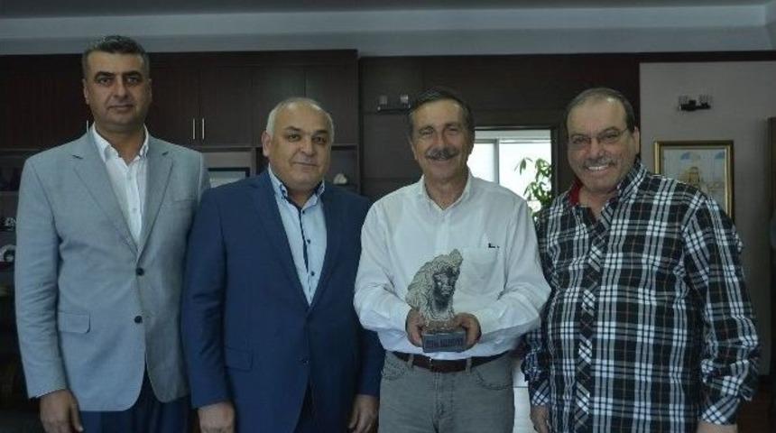 Tepebaşı&rsquo;nın Projeleri Yol G&ouml;sterici Oluyor