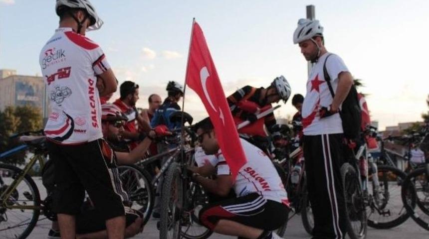 Ter&ouml;re Tepki İ&ccedil;in Pedal &Ccedil;evirdiler