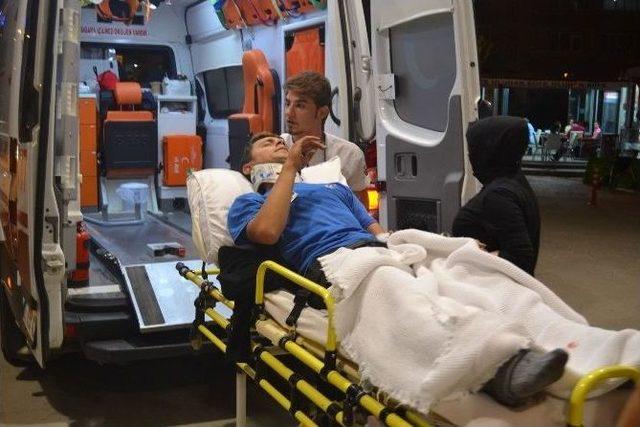 Üç Ayrı Kazada 5 Kişi Yaralandı 2