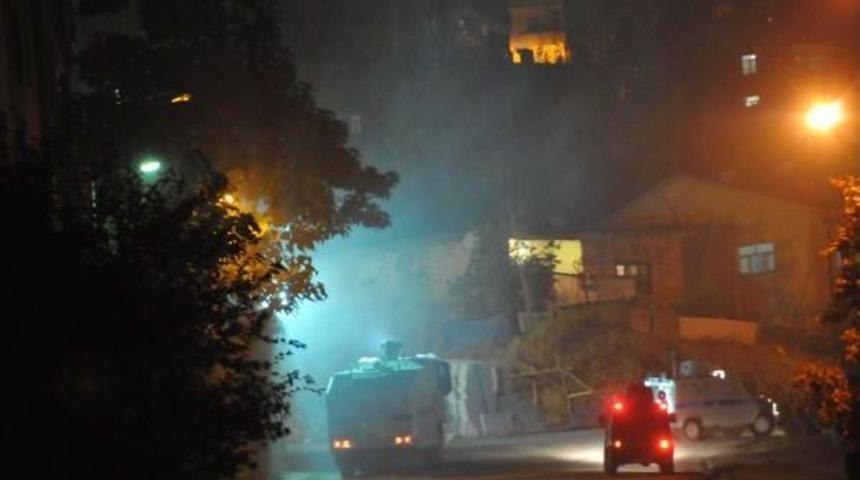 Y&uuml;ksekova'daki Olaylar Hakkaride Protesto Edildi