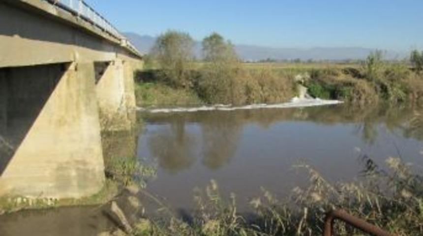 Aydın Valiliği B&uuml;y&uuml;k Menderes Nehri İ&ccedil;in Kolları Sıvadı