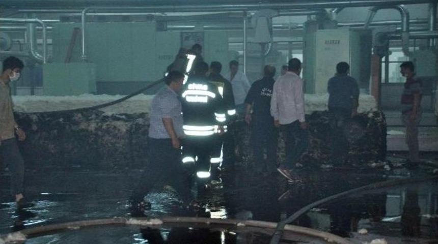 Sivas&rsquo;ta Tekstil Fabrikasında &Ccedil;ıkan Yangın Korkuttu