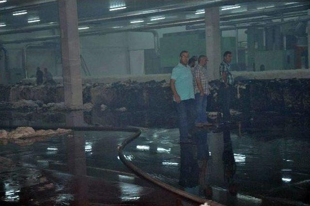 Sivas’ta Tekstil Fabrikasında Çıkan Yangın Korkuttu