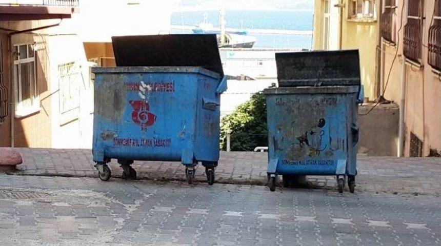 Bandırma&rsquo;da Halkın &Ccedil;&ouml;p Konteyneri Şikayeti