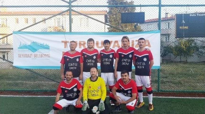 Seyitgazi&rsquo;de Futbol Heyecanı S&uuml;r&uuml;yor