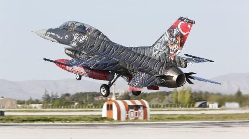 Havacılık Kul&uuml;b&uuml;nden, Kaplanlara Davet