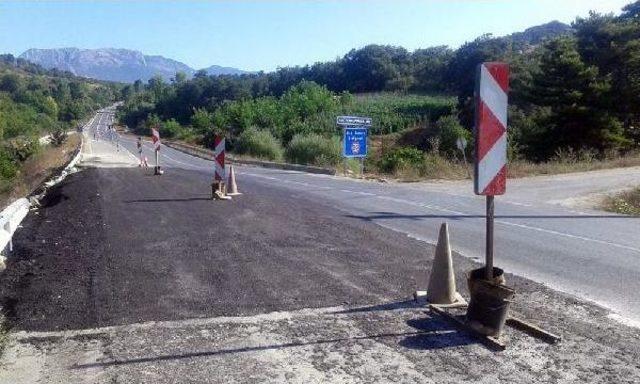 Sakarya da &Ccedil;&ouml;ken Yol Onarıldı 2