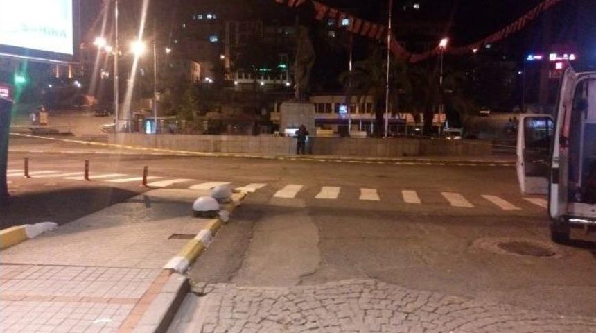 Rize Meydanına Bırakılan &Ccedil;antalara Ş&uuml;pheli Paket Alarmı