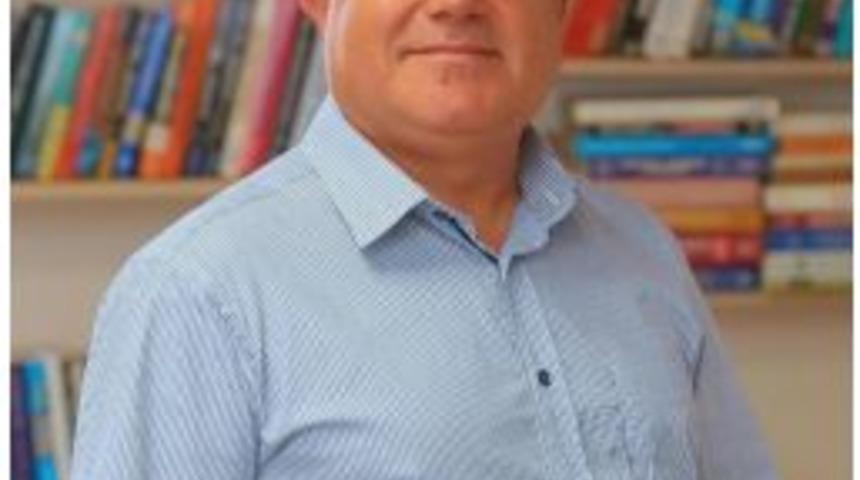 Prof. Dr. &Ouml;zdemir'den Kriz Uyarısı: D&ouml;vizle Bor&ccedil;lanma, Cebindekini Harca