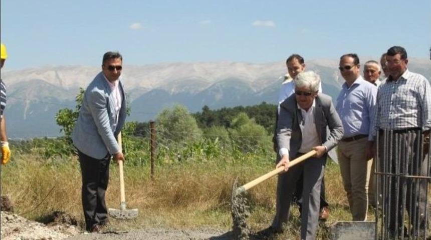 M&uuml;zeyyen Senar&rsquo;ın K&ouml;y&uuml;ne &ldquo;natural Park&rdquo;