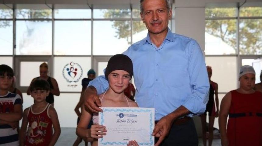 600 &Ccedil;ocuk Daha Y&uuml;zme &Ouml;ğrendi