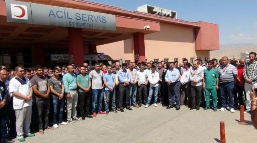 4 Kişinin &Ouml;ld&uuml;ğ&uuml; Cizre'de H&uuml;z&uuml;n Ve Gerginlik