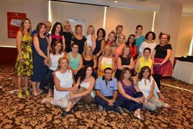 Women Of Turkish Business World Hit Theatre Stages Within Charity Project