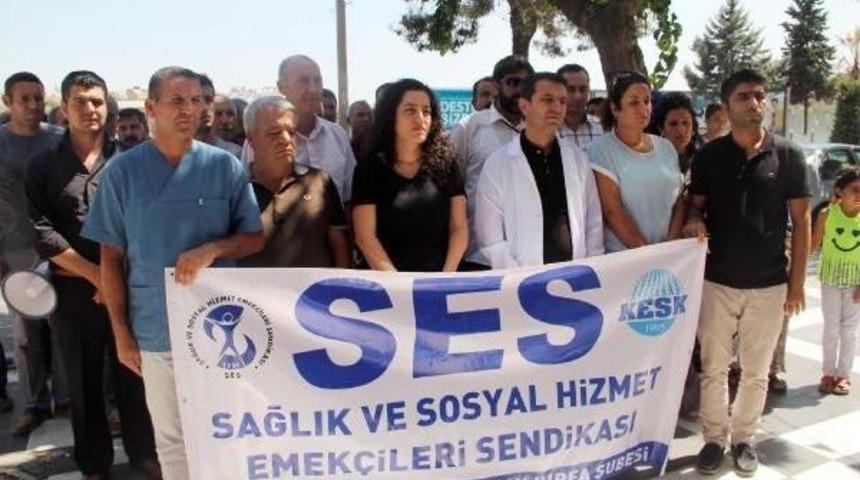 Şanlıurfa&rsquo;Da Sağlık&ccedil;ılardan Oturma Eylemi