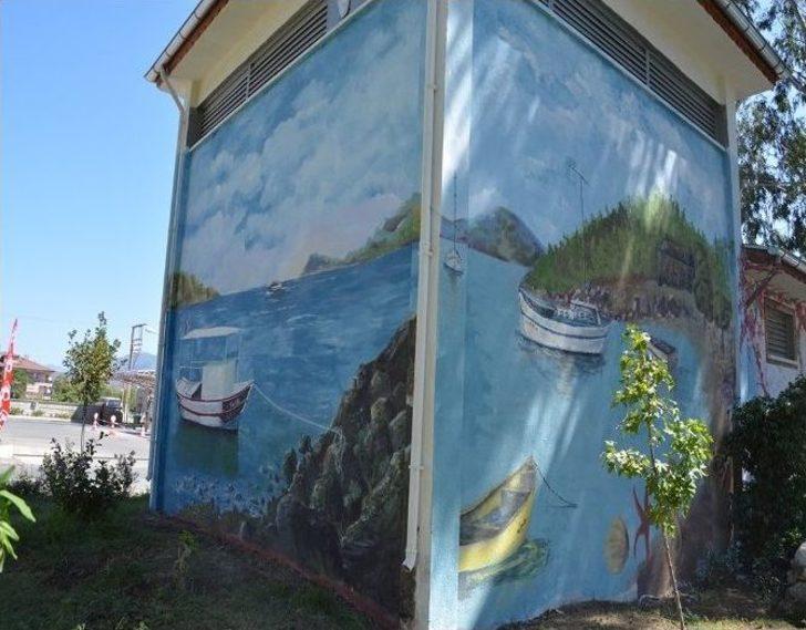 Kadın Eliyle Renkli Bir Dokunuş G1