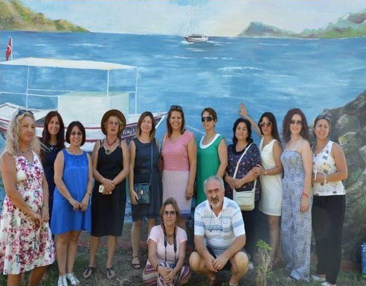 Kadın Eliyle Renkli Bir Dokunuş G5