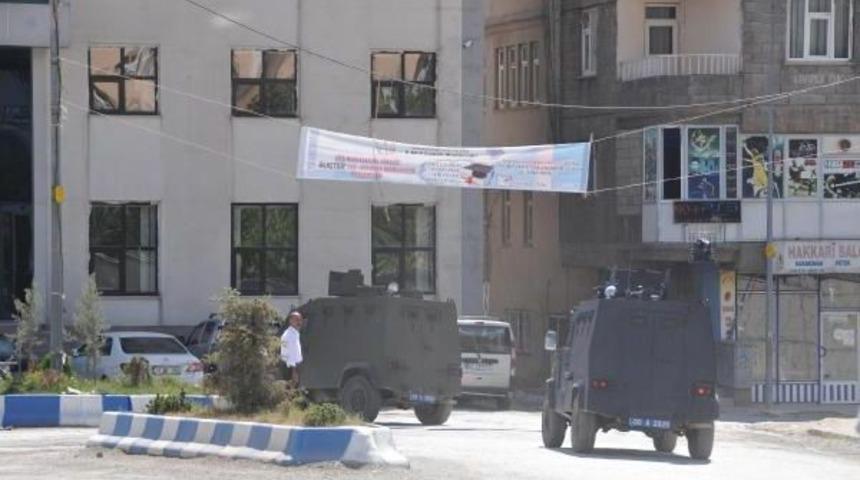 Hakkari'de T&uuml;plere Bağlı D&uuml;zenekler Tedirginlik Yarattı (2)