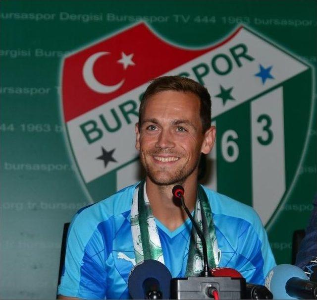 Bursaspor, Sutter İle 3 Yıllık Sözleşme İmzaladı